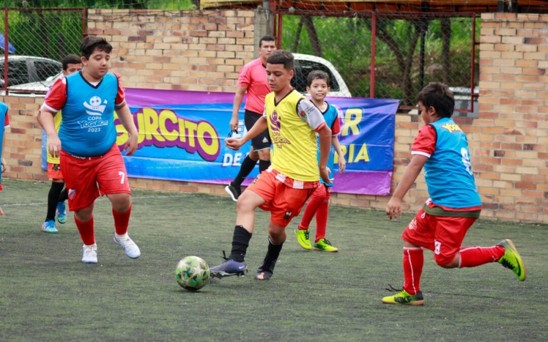 Continúa la fiesta de la Copa Yogurcito .