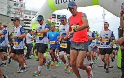 𝗝𝗲𝗶𝘀𝗼𝗻 𝗦𝘂𝗮́𝗿𝗲𝘇 𝗿𝗲𝗽𝗶𝘁𝗶𝗼́ 𝘃𝗶𝗰𝘁𝗼𝗿𝗶𝗮 𝗲𝗻 𝘃𝗮𝗿𝗼𝗻𝗲𝘀 𝘆 𝗞𝗲𝗹𝗹𝘆 𝗔𝗿𝗶𝗮𝘀 𝘁𝗿𝗶𝘂𝗻𝗳𝗼́ 𝗲𝗻 𝗱𝗮𝗺𝗮𝘀 𝗲𝗻 𝗹𝗮 𝗠𝗲𝗱𝗶𝗮 𝗠𝗮𝗿𝗮𝘁𝗼́𝗻 𝗱𝗲𝗹 𝘀𝗼𝗹 𝗲𝗻 𝗕𝗮𝗿𝗿𝗮𝗻𝗰𝗮𝗯𝗲𝗿𝗺𝗲𝗷𝗮.