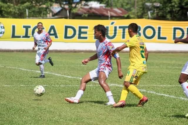 Santander cede terreno en la Sub 23.